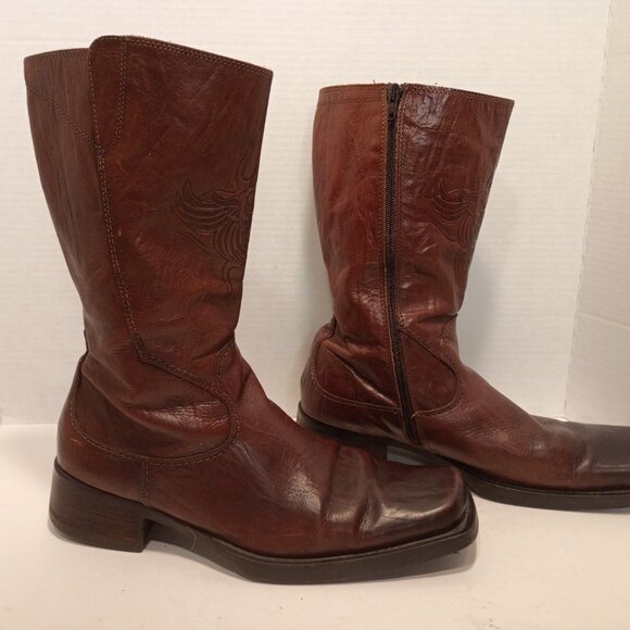 '80s ALDO Men's Sz 44EU/11US Brown Tall Boots Sq Toe Skull/Flames Embossed Zip - Picture 7 of 14
